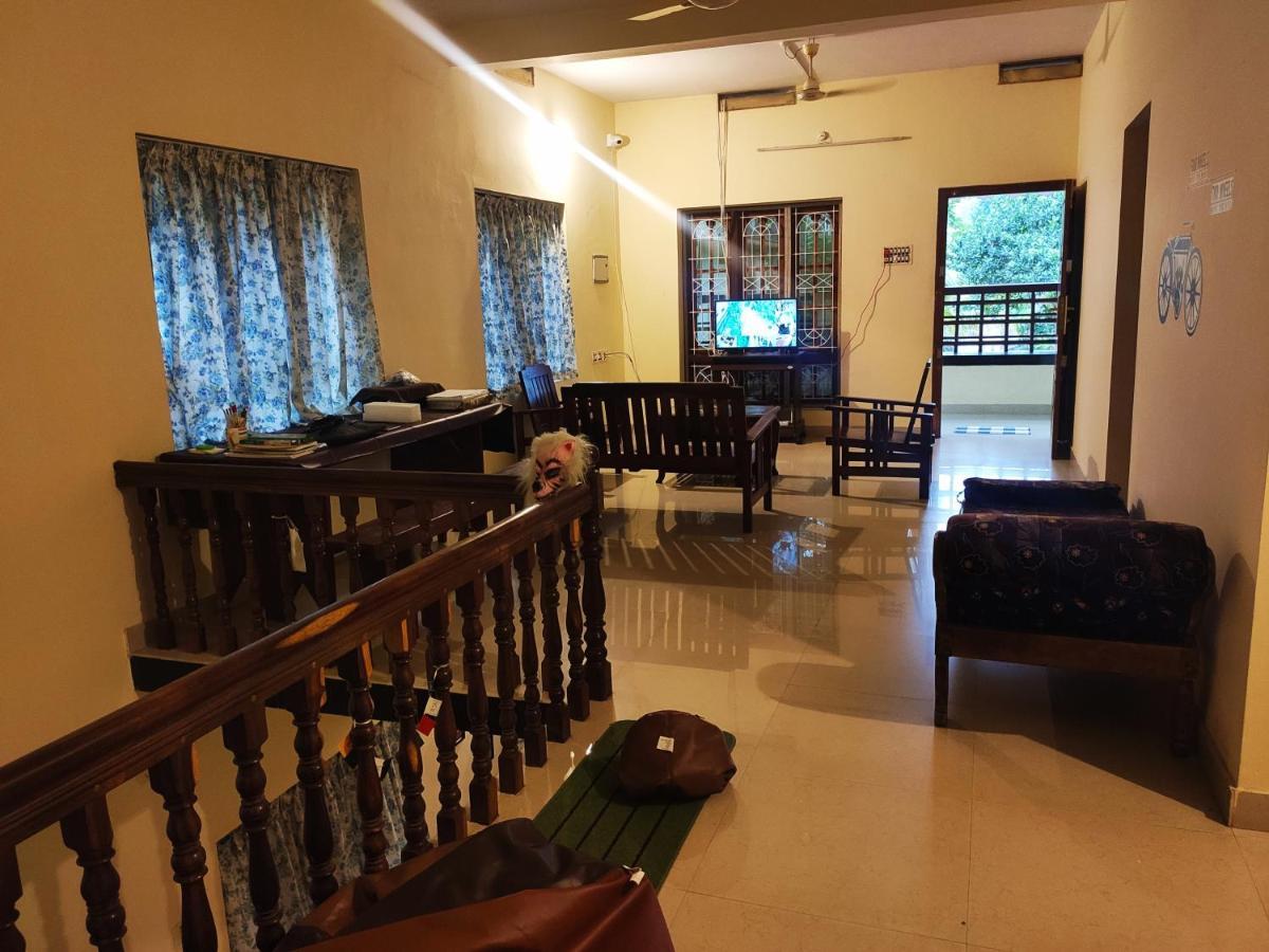 Happy Buddha Homestay Varkala Exterior foto