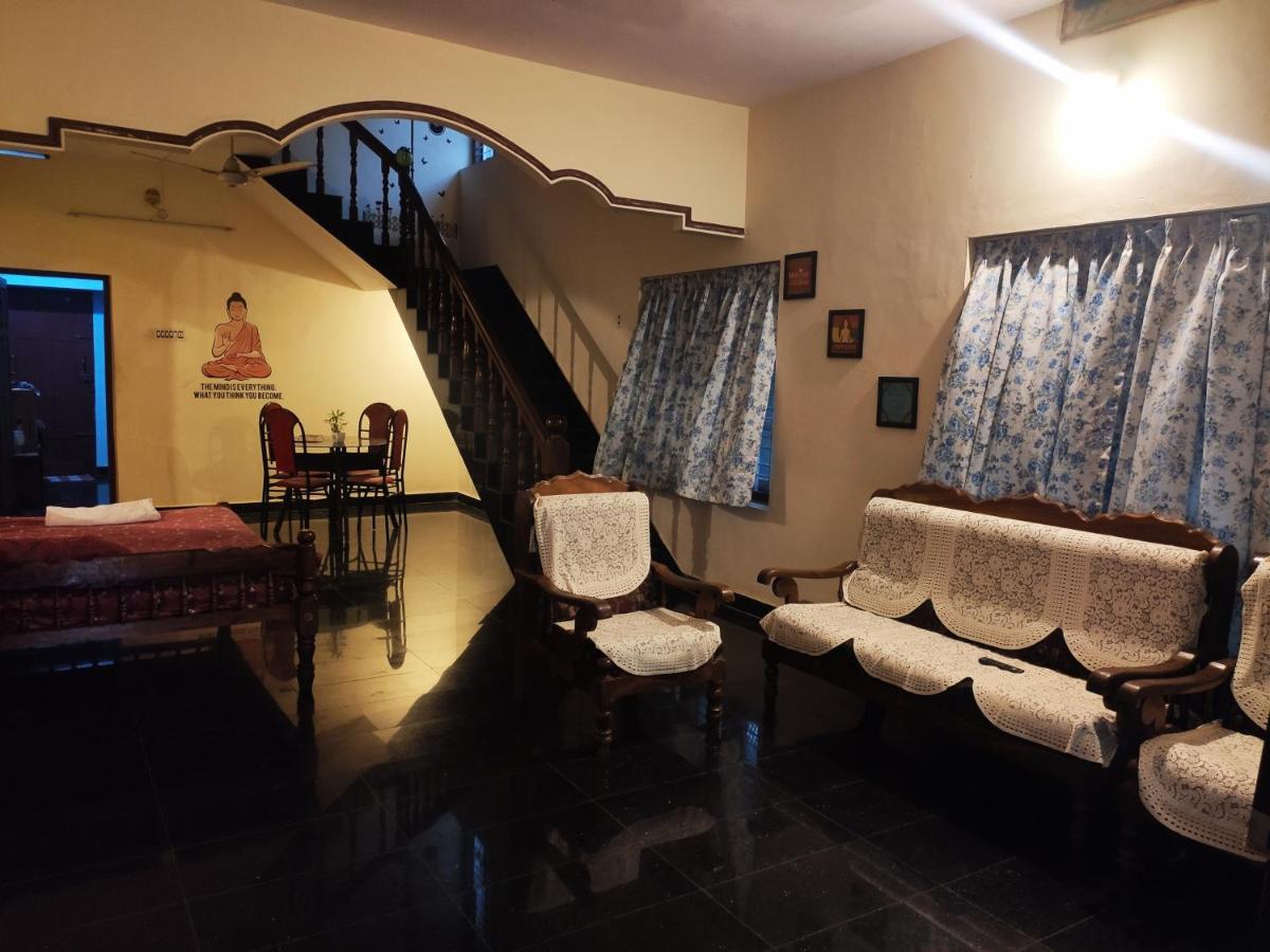 Happy Buddha Homestay Varkala Exterior foto