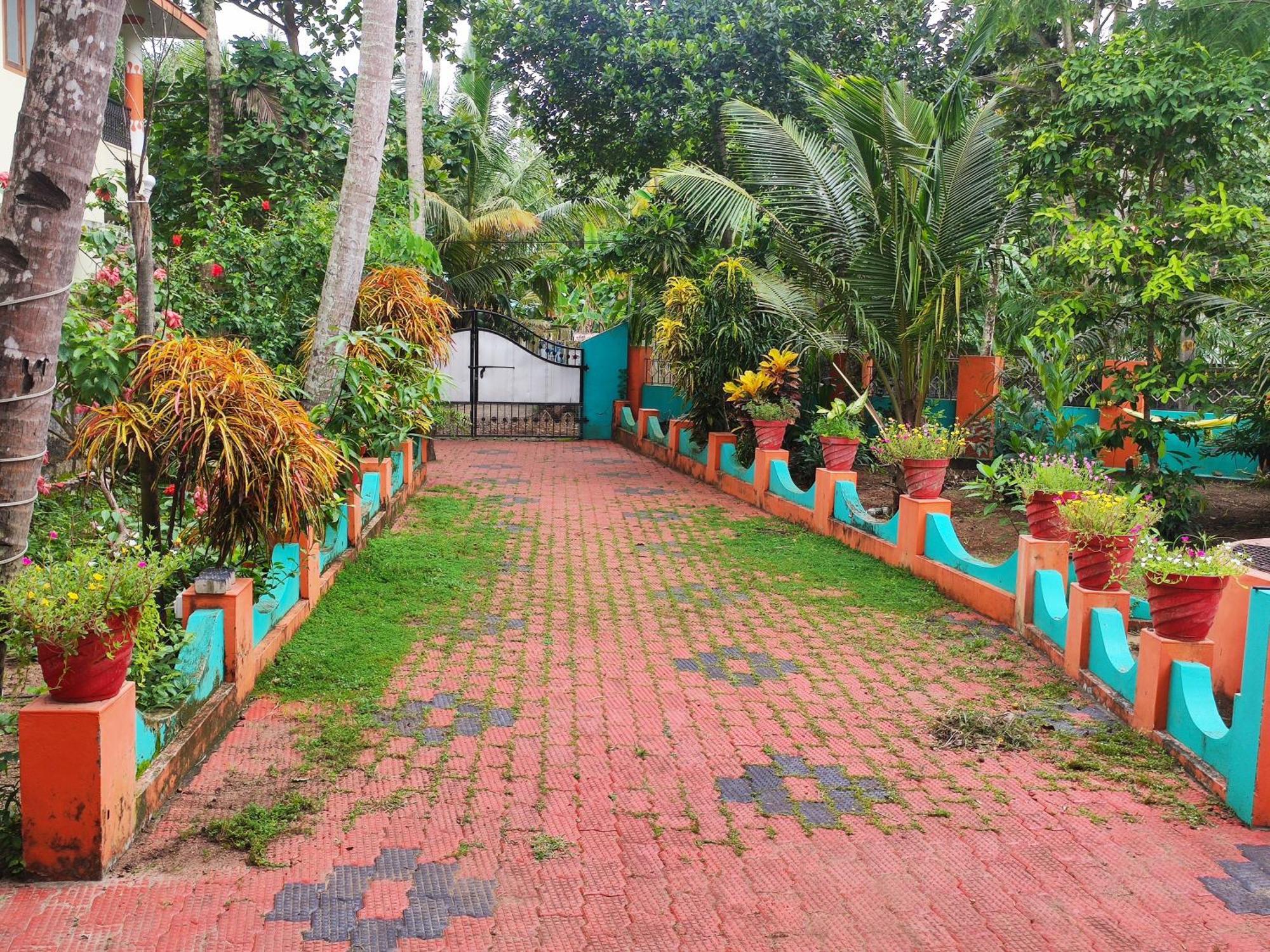 Happy Buddha Homestay Varkala Exterior foto